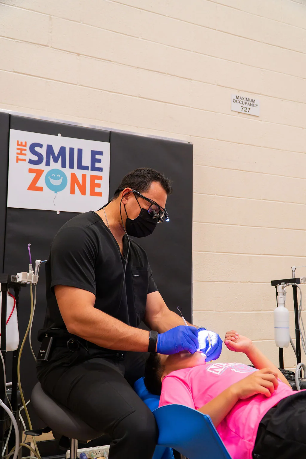 TheSmileZone health and wellness event in Casa Grande with the Arizona Cardinals — photo 13 of 77