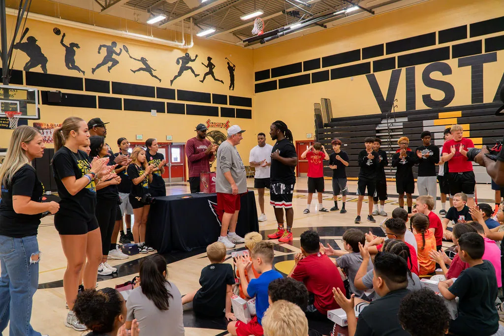 TheSmileZone health and wellness event in Casa Grande with the Arizona Cardinals — photo 68 of 77